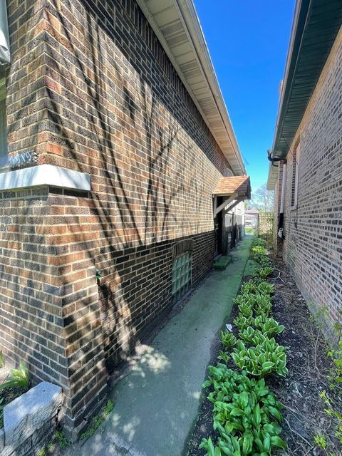 Tiny photo for 7919 S Wabash Avenue, Chicago, IL 60619 (MLS # 12622751)