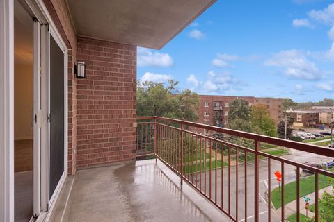 Tiny photo for 501 ALLES Street #501A, Des Plaines, IL 60016 (MLS # 12506770)