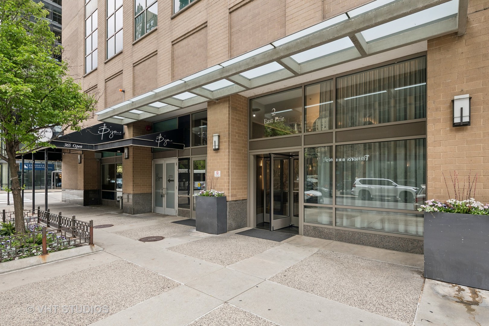 2 E Erie Street 1608
