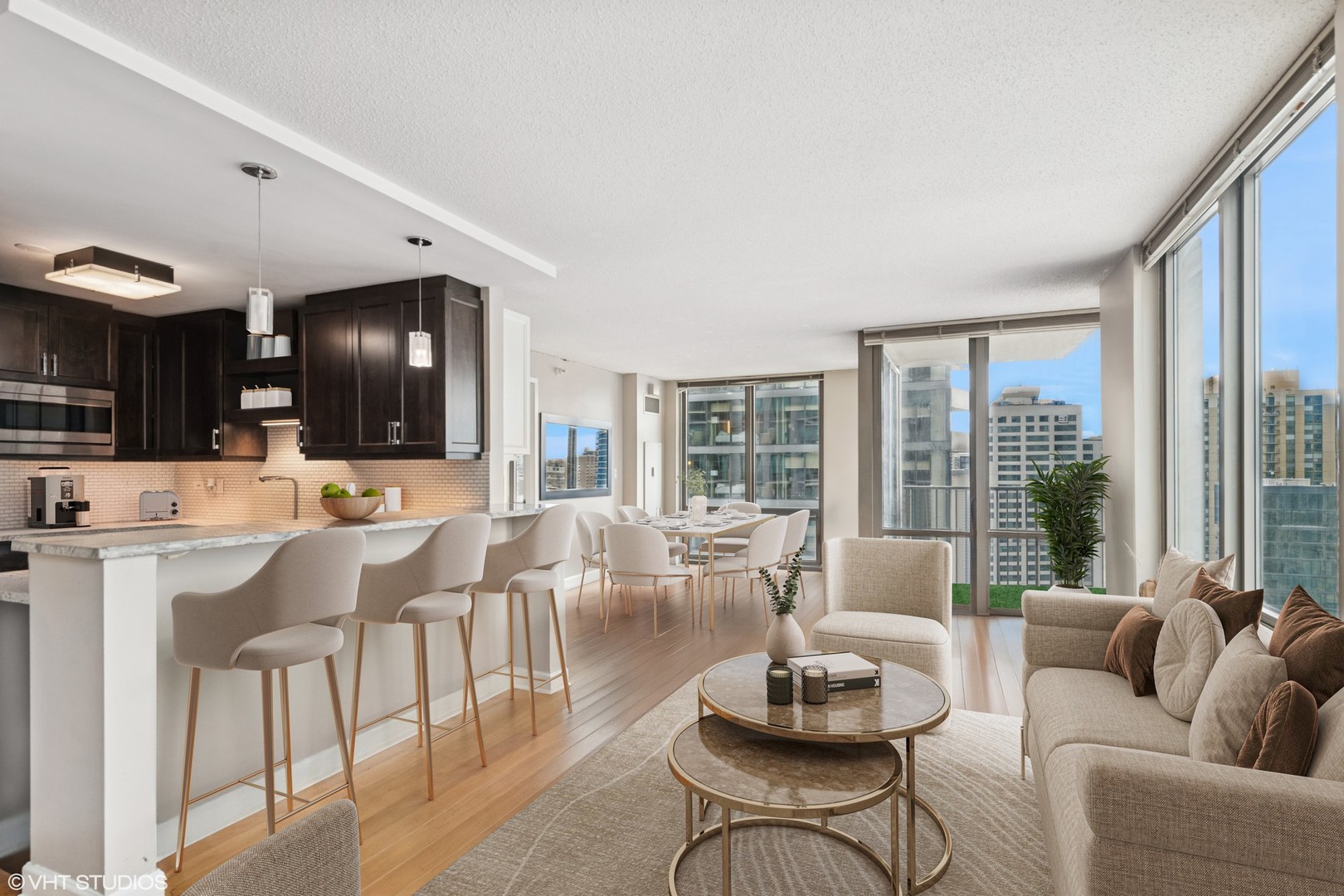 2 E Erie Street 1608