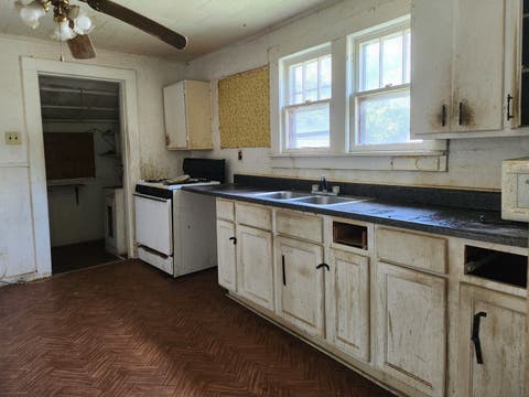 Tiny photo for 1009 S 20th Street, Mt Vernon, IL 62864 (MLS # 12739475)