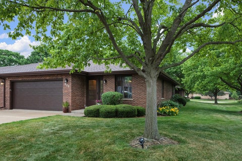 Photo of 905 Shagbark Road #905, New Lenox, IL 60451 (MLS # 12670967)
