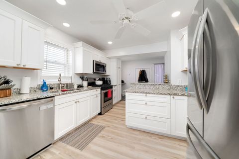 Tiny photo for 7637 Rogers Street, Machesney Park, IL 61115 (MLS # 12596838)