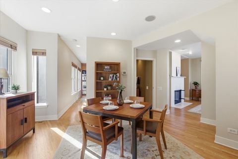 Tiny photo for 950 W Berwyn Avenue #9, Chicago, IL 60640 (MLS # 12596753)