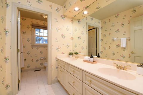 Tiny photo for 3 Bridle Court, Burr Ridge, IL 60527 (MLS # 12511571)