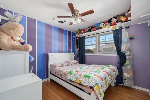 Tiny photo for 2458 Seminary Avenue, Des Plaines, IL 60016 (MLS # 12571779)