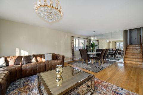 Tiny photo for 2458 Seminary Avenue, Des Plaines, IL 60016 (MLS # 12571779)