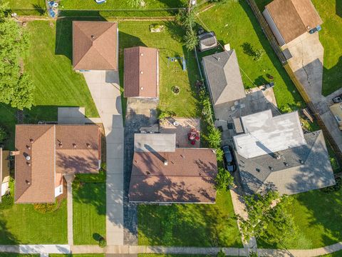 Tiny photo for 43 Pamela Drive, Bensenville, IL 60106 (MLS # 12431054)