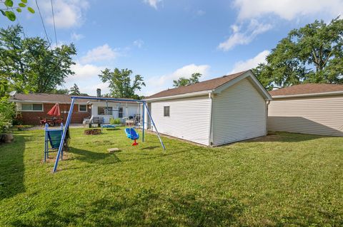 Tiny photo for 43 Pamela Drive, Bensenville, IL 60106 (MLS # 12431054)
