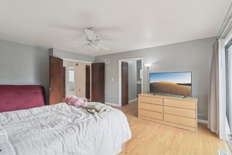 Tiny photo for 105 W Dover Drive, Mount Prospect, IL 60056 (MLS # 12542800)