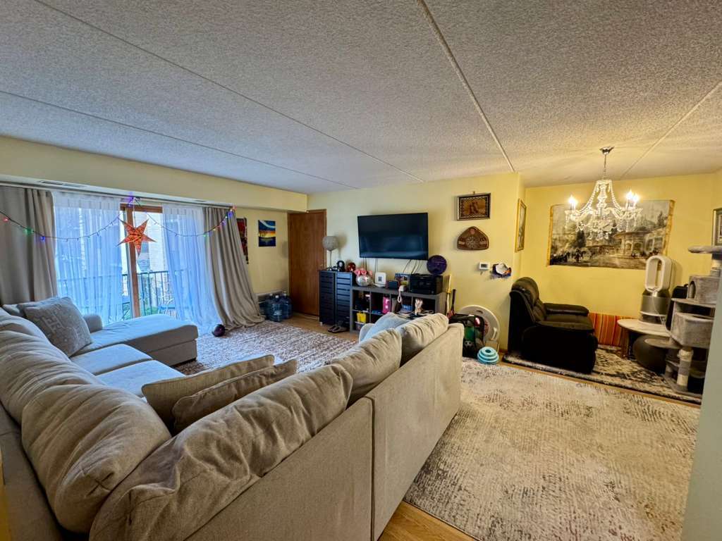 8700 W Evelyn Lane 205