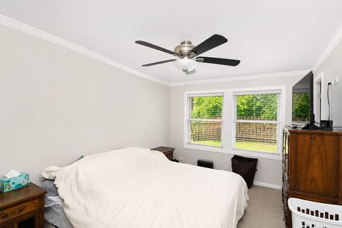 Tiny photo for 817 Stamford Court, Schaumburg, IL 60193 (MLS # 12644042)