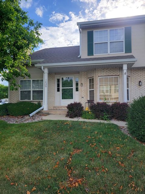 Tiny photo for 1430 Root Street, Crest Hill, IL 60403 (MLS # 12486654)