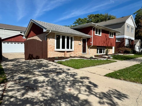 Photo of 3008 W 110th Place, Chicago, IL 60655 (MLS # 12773418)