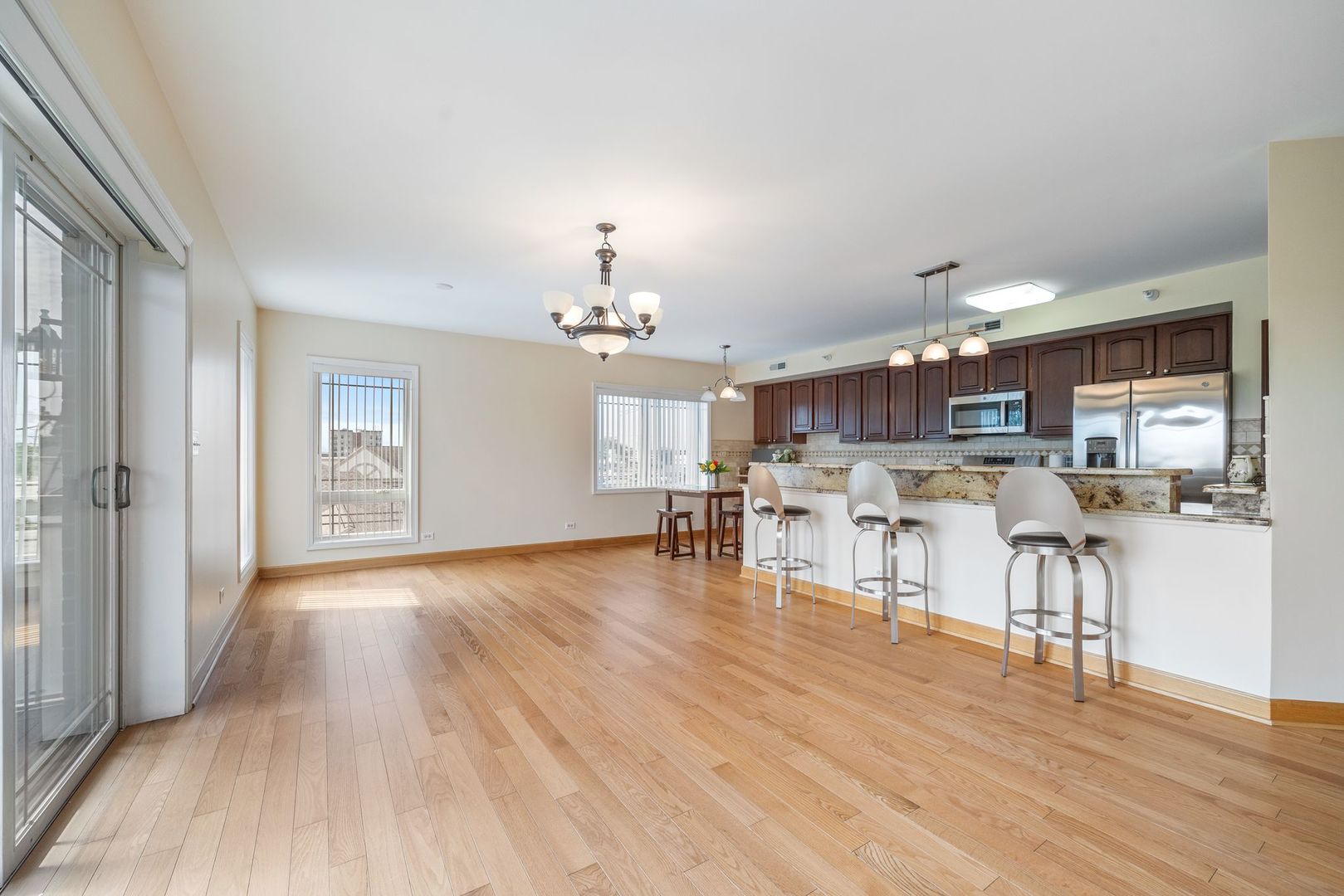 77 N Wolf Road 309