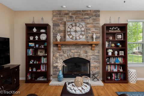 Tiny photo for 16601 Grandwood Lake Drive, Crest Hill, IL 60403 (MLS # 12655221)