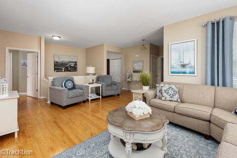 Tiny photo for 16601 Grandwood Lake Drive, Crest Hill, IL 60403 (MLS # 12655221)
