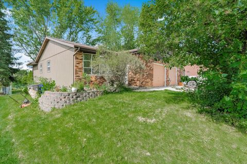 Photo of 2023 Monday Drive, Elgin, IL 60123 (MLS # 12457115)
