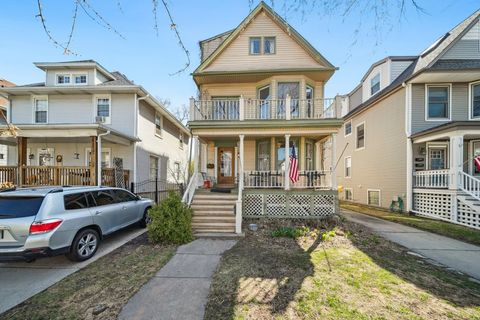 Photo of 3915 N Kenneth Avenue, Chicago, IL 60641 (MLS # 12485399)