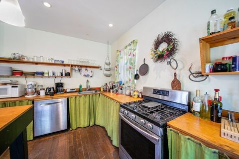 Tiny photo for 3915 N Kenneth Avenue, Chicago, IL 60641 (MLS # 12485399)