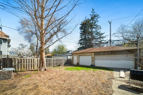 Tiny photo for 3915 N Kenneth Avenue, Chicago, IL 60641 (MLS # 12485399)
