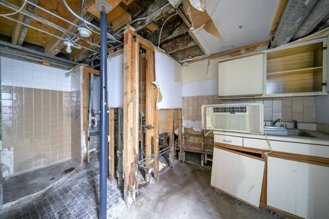 Tiny photo for 3915 N Kenneth Avenue, Chicago, IL 60641 (MLS # 12485399)