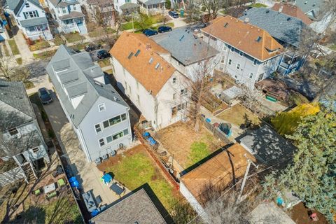 Tiny photo for 3915 N Kenneth Avenue, Chicago, IL 60641 (MLS # 12485399)