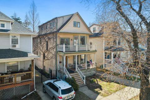 Tiny photo for 3915 N Kenneth Avenue, Chicago, IL 60641 (MLS # 12485399)