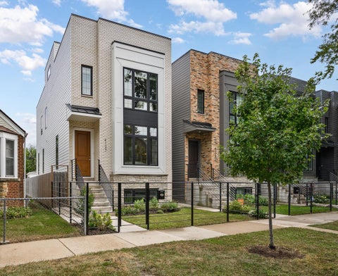 Photo of 4127 N Whipple Street, Chicago, IL 60618 (MLS # 12761798)