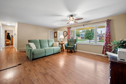 Tiny photo for 407 Keith Avenue, Crystal Lake, IL 60014 (MLS # 12501735)