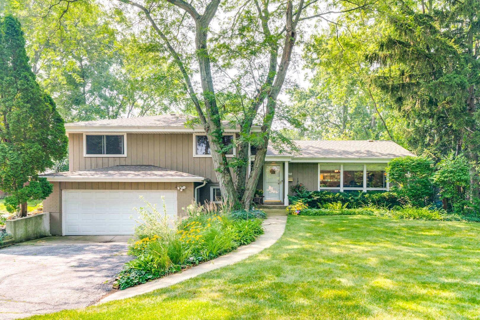 1802 Winthrop Road