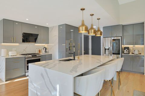 Tiny photo for 2131 Cumberland Parkway, Algonquin, IL 60102 (MLS # 12626586)