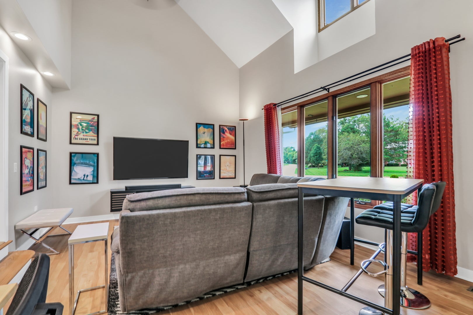 2 Essex Court