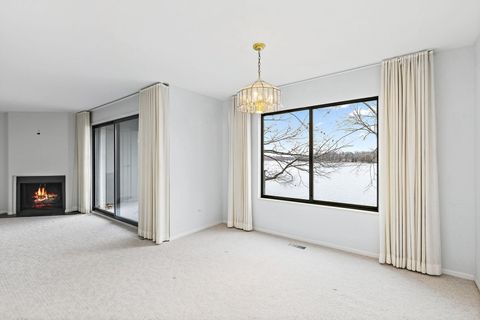 Tiny photo for 25 Shoreline Road #D, Lake Barrington, IL 60010 (MLS # 12533640)