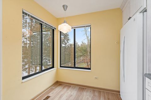 Tiny photo for 25 Shoreline Road #D, Lake Barrington, IL 60010 (MLS # 12533640)