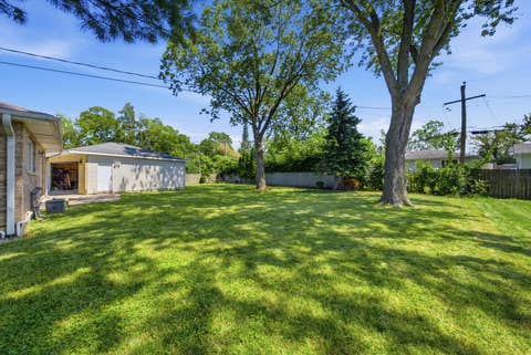 Tiny photo for 15W425 Victory Parkway, Elmhurst, IL 60126 (MLS # 12718035)