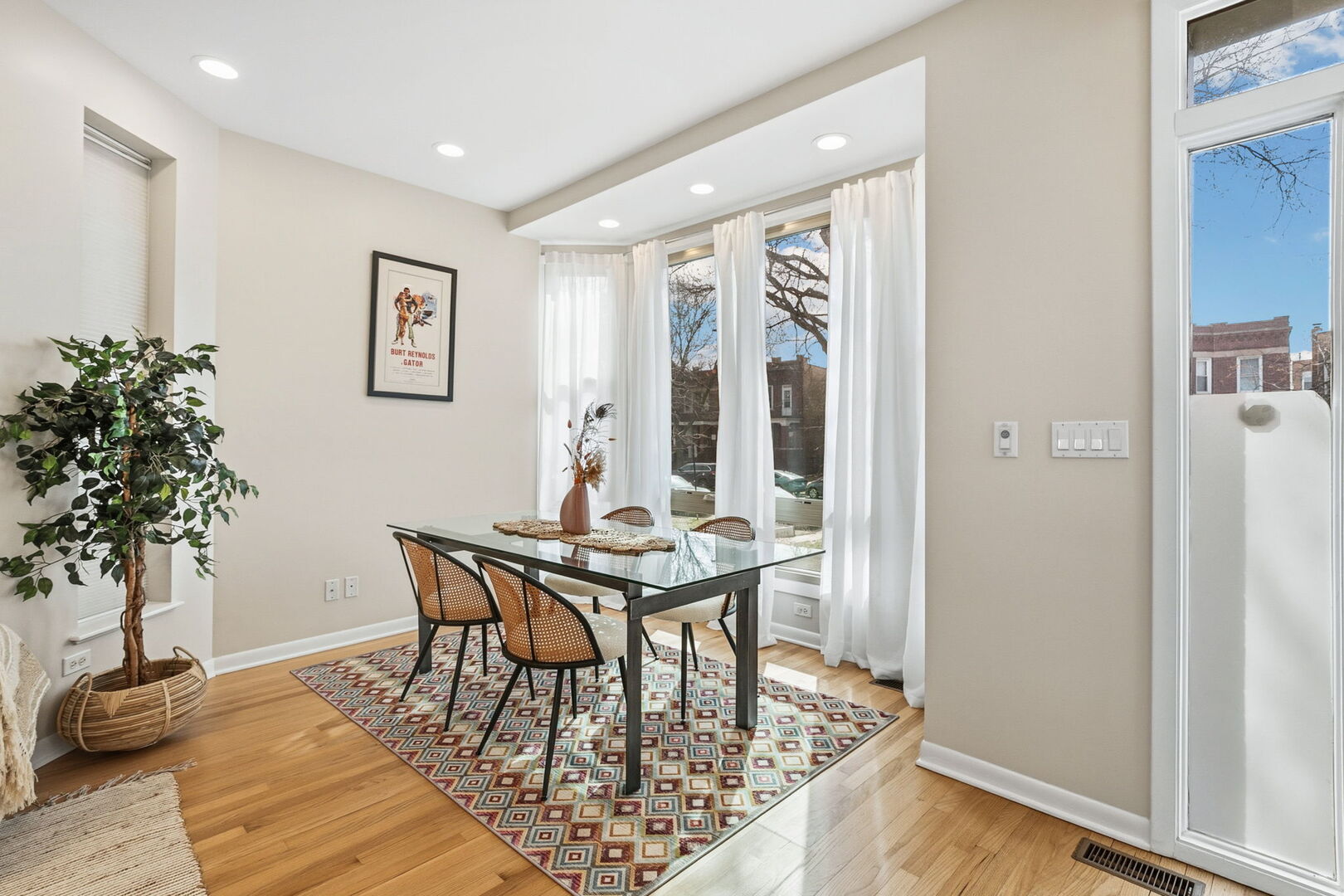 3850 W Wrightwood Avenue 1