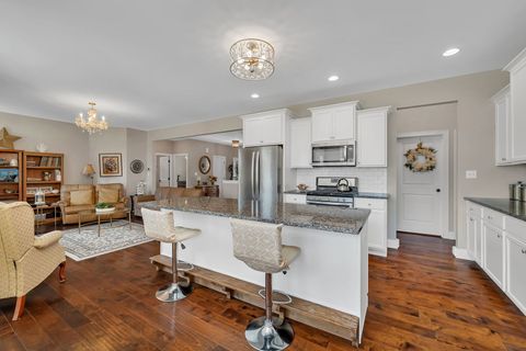 Tiny photo for Shorewood, IL 60404 (MLS # 12439367)