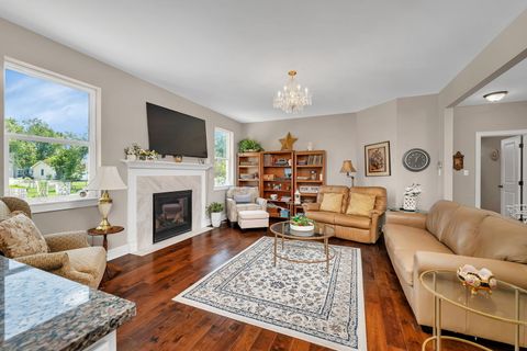 Tiny photo for Shorewood, IL 60404 (MLS # 12439367)