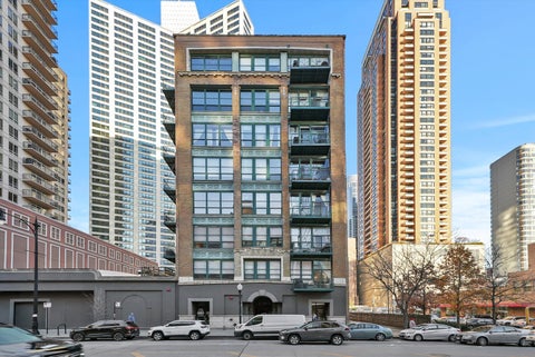 Photo of 1133 S Wabash Avenue #501, Chicago, IL 60605 (MLS # 12707036)