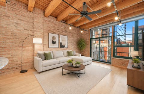 Tiny photo for 1133 S Wabash Avenue #501, Chicago, IL 60605 (MLS # 12707036)