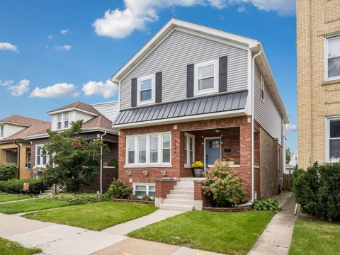 Tiny photo for 5534 N Linder Avenue, Chicago, IL 60630 (MLS # 12757837)