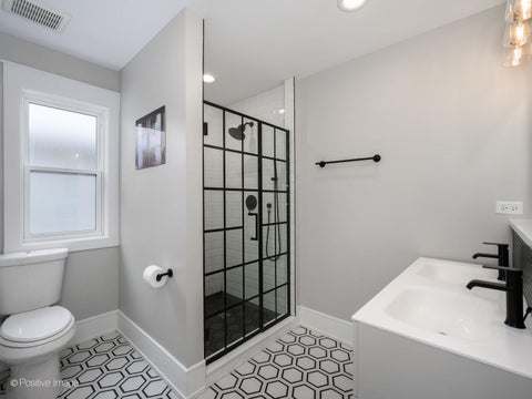 Tiny photo for 5534 N Linder Avenue, Chicago, IL 60630 (MLS # 12757837)