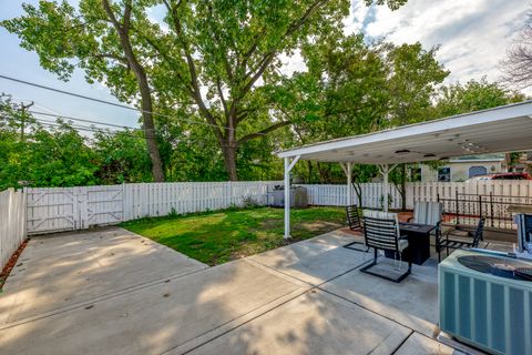 Tiny photo for 8461 GROSS POINT Road, Skokie, IL 60077 (MLS # 12458038)