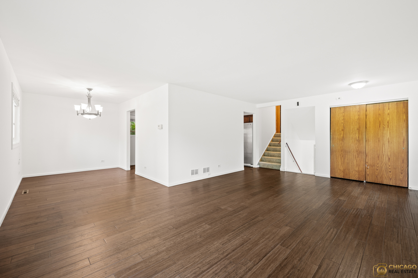 26235 N Acorn Lane