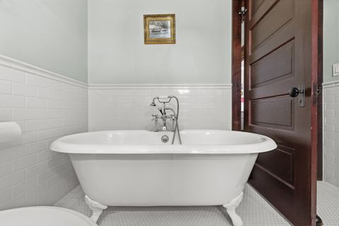Tiny photo for 323 W Maple Avenue, Libertyville, IL 60048 (MLS # 12592817)