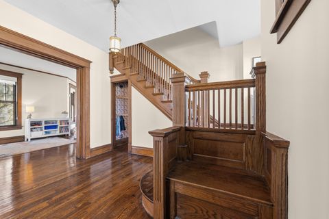 Tiny photo for 323 W Maple Avenue, Libertyville, IL 60048 (MLS # 12592817)