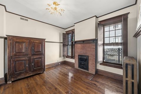 Tiny photo for 323 W Maple Avenue, Libertyville, IL 60048 (MLS # 12592817)