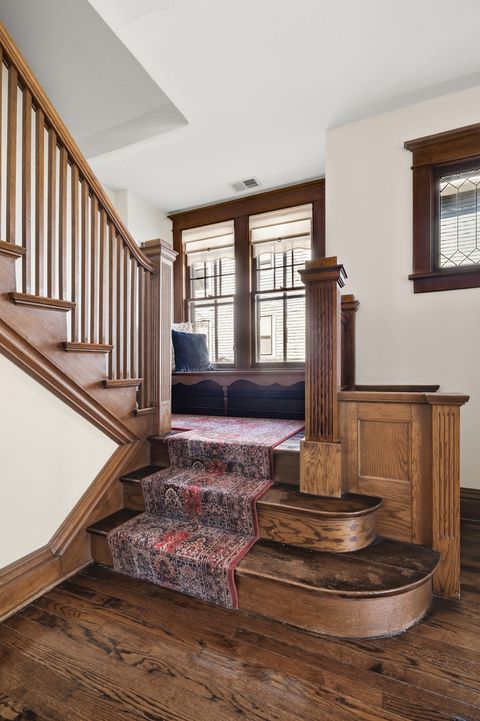 Tiny photo for 323 W Maple Avenue, Libertyville, IL 60048 (MLS # 12592817)