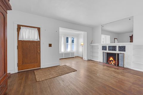 Tiny photo for 616 S Cuyler Avenue, Oak Park, IL 60304 (MLS # 12601301)